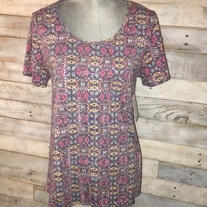 NWT L Lularoe Classic T